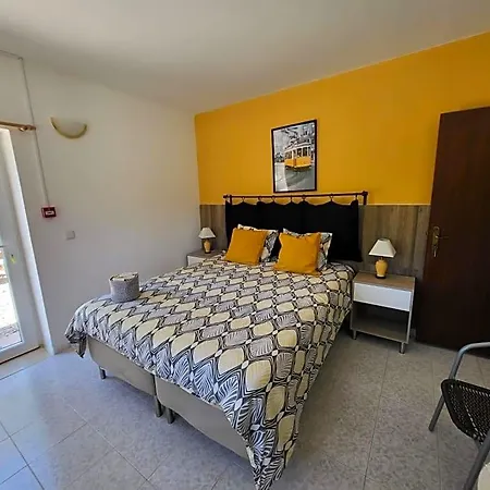 Casa Rochinha Bed and breakfast